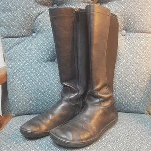 Vivobarefoot Ryder leather boots size 40